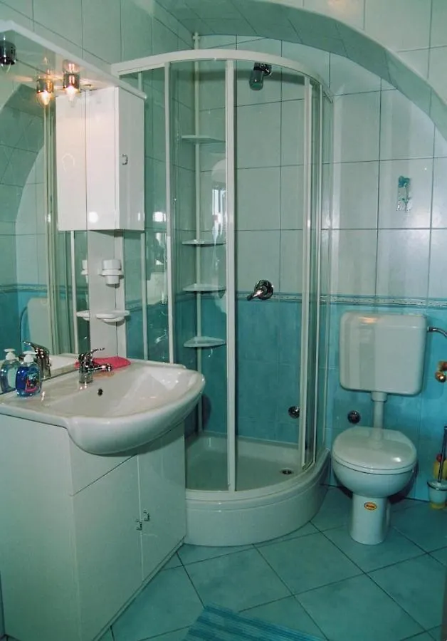 Apartments Vesna Ičići 0*,  Chorvatsko